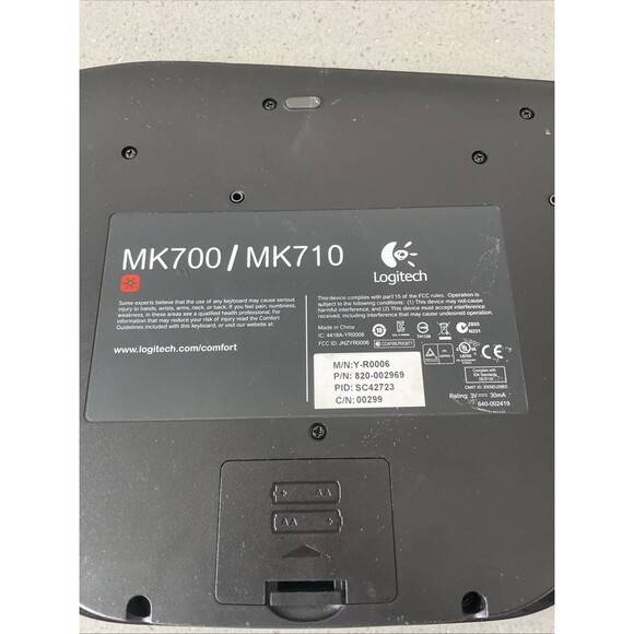 Logitech MK700/MK710 Wireless Ergonomic Keyboard no Dongle PARTS ONLY - Picture 7 of 10